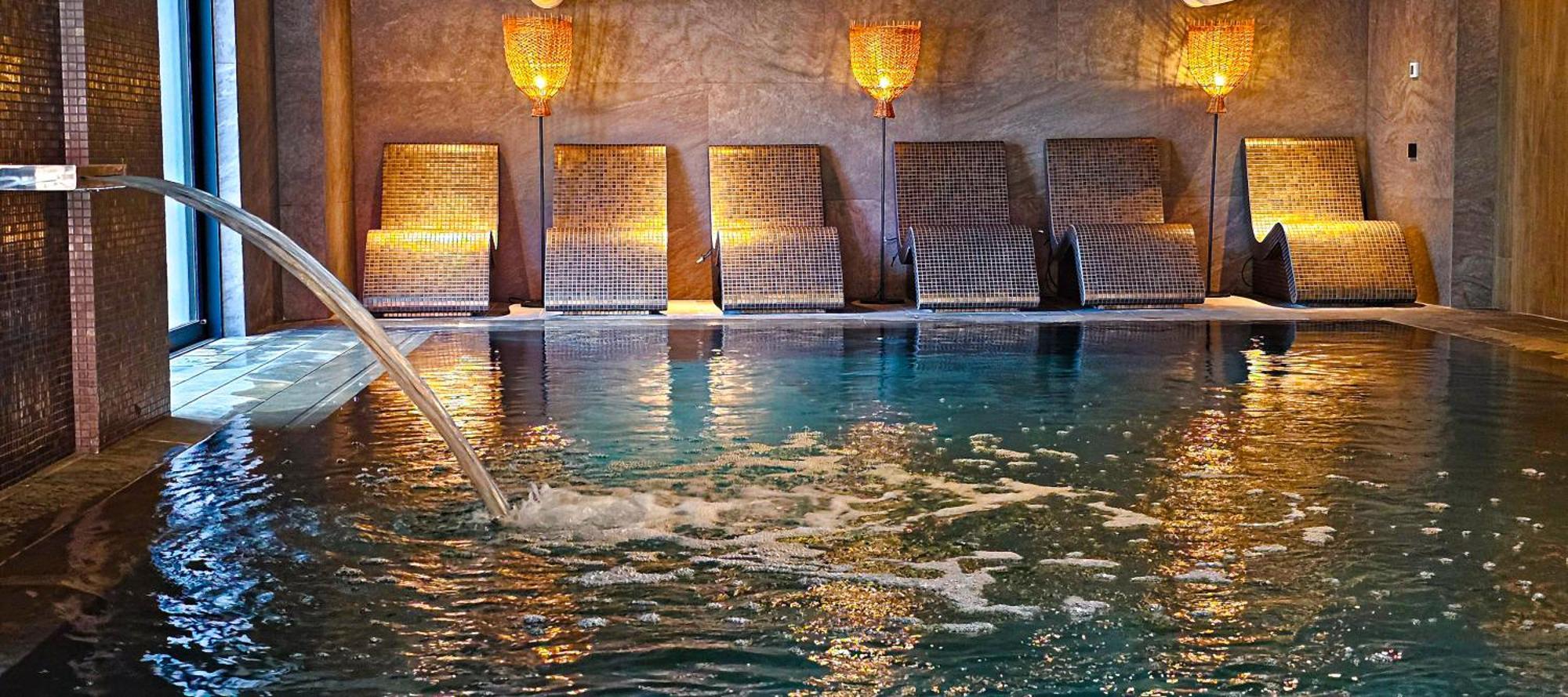Hotel Bucura Călimăneşti المظهر الخارجي الصورة